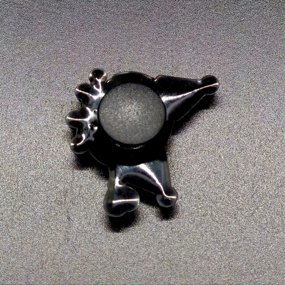 (5/$15) Gun Croc Charm - Picture 2 of 2